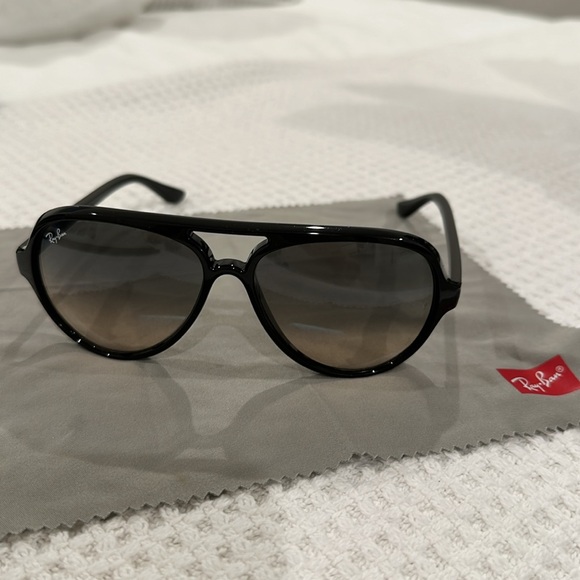 Ray Ban CATS 5000 CLASSIC - Picture 2 of 2